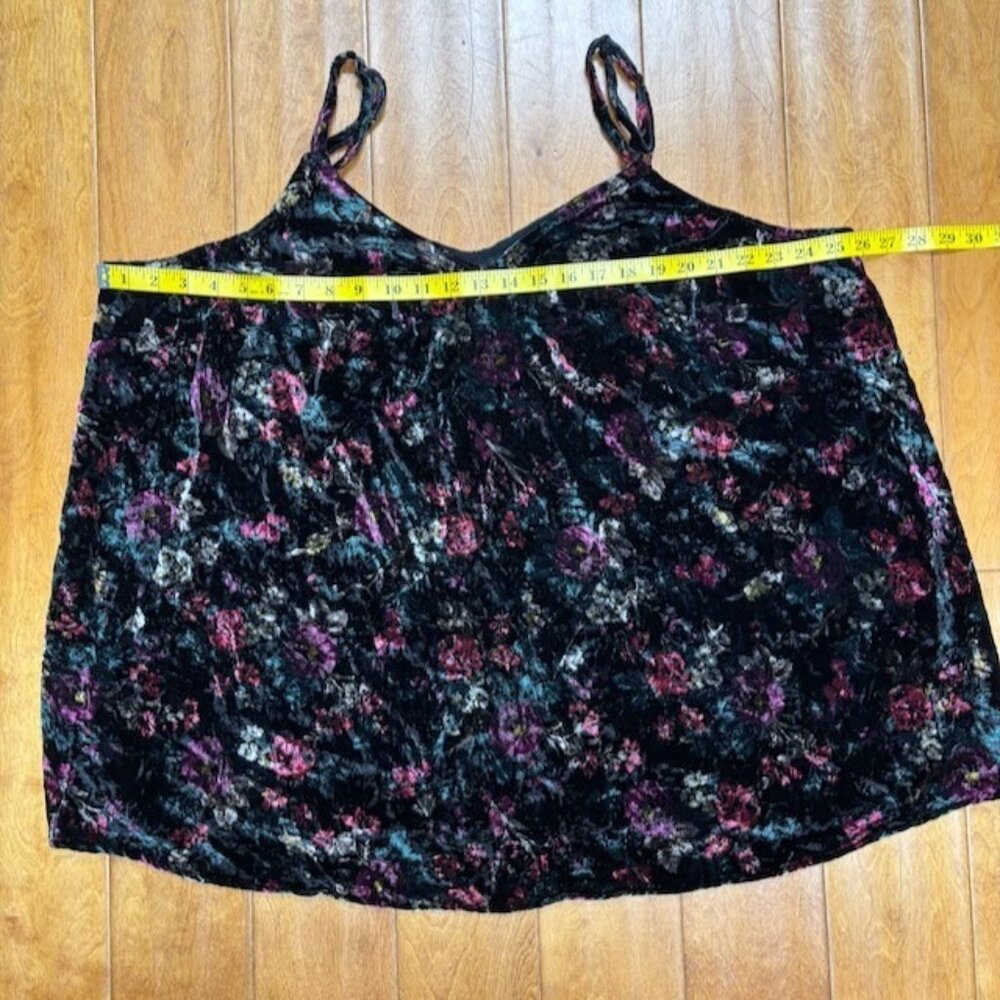Torrid Women Floral Velvet Tank Top Size 3 Whimsigoth Fairy Grunge Dark Romantic - Picture 9 of 9